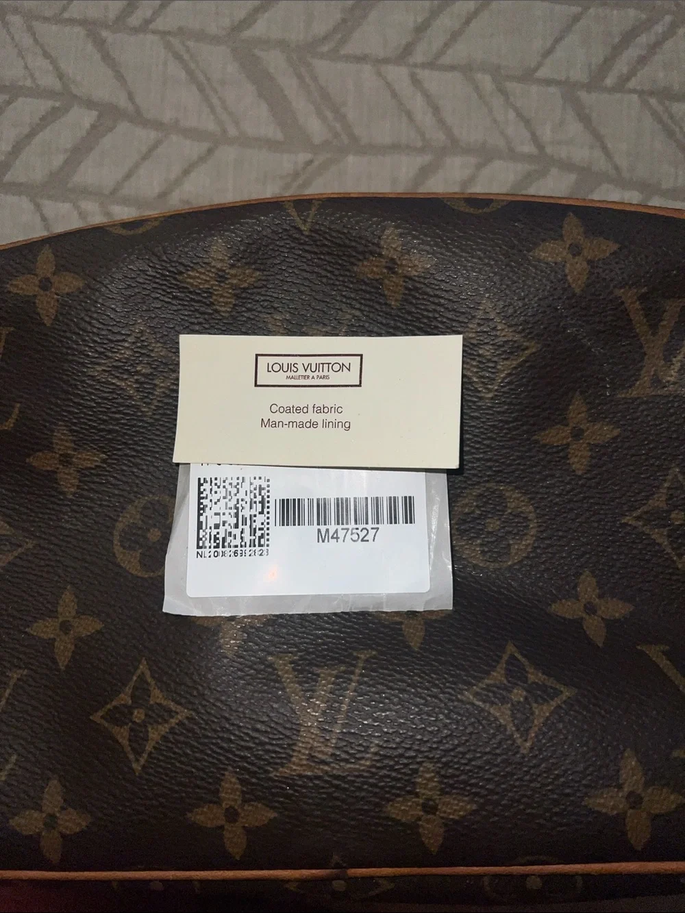 LOUIS VUITTON  Monogram Toiletry Bag 25